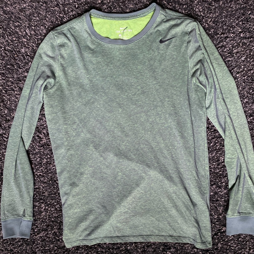 Nike green dry fit long sleeve